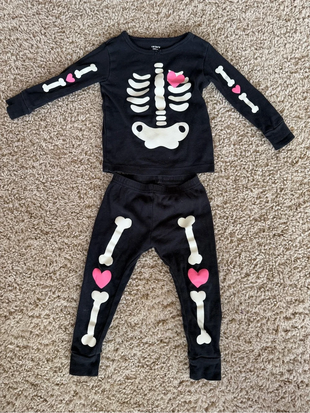 Toddler Girls Black Skeleton Heart Pajamas - Halloween glow in the dark pjs